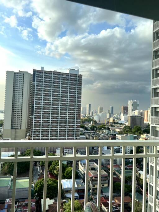 Casa Cintores Condo Near Picc With Free Parking 마닐라 외부 사진